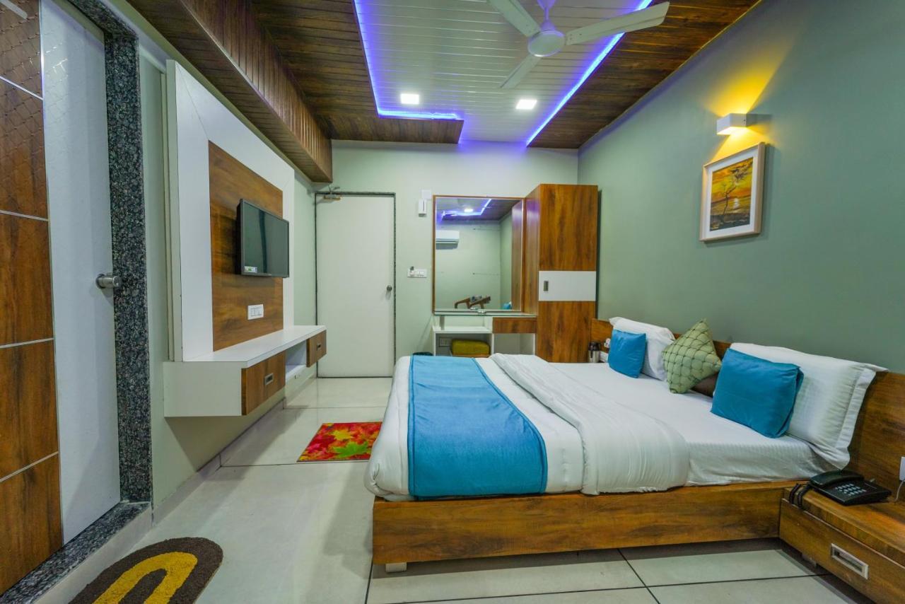The Nest Residency Hotel อาเมดาบัด ภายนอก รูปภาพ
