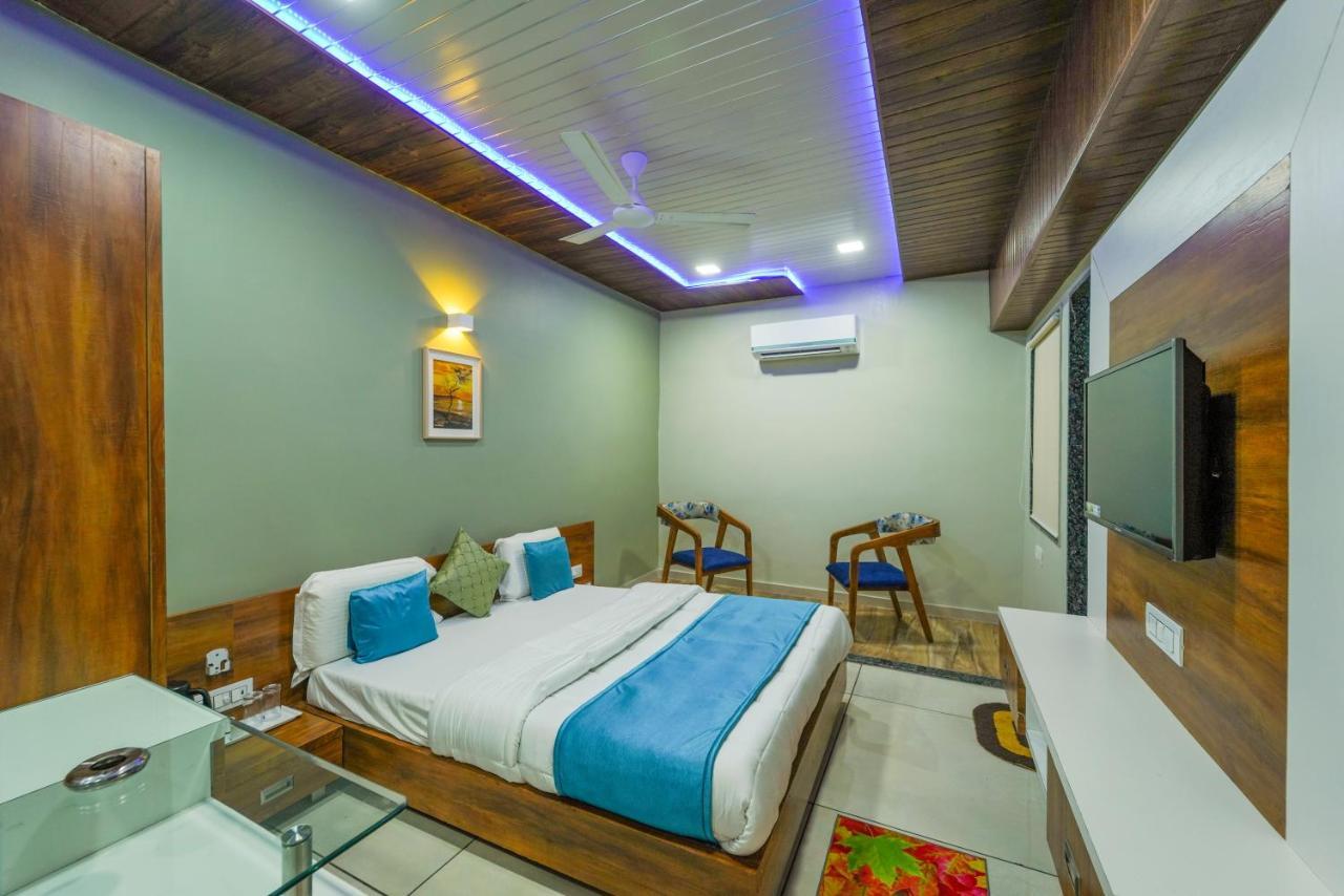 The Nest Residency Hotel อาเมดาบัด ภายนอก รูปภาพ
