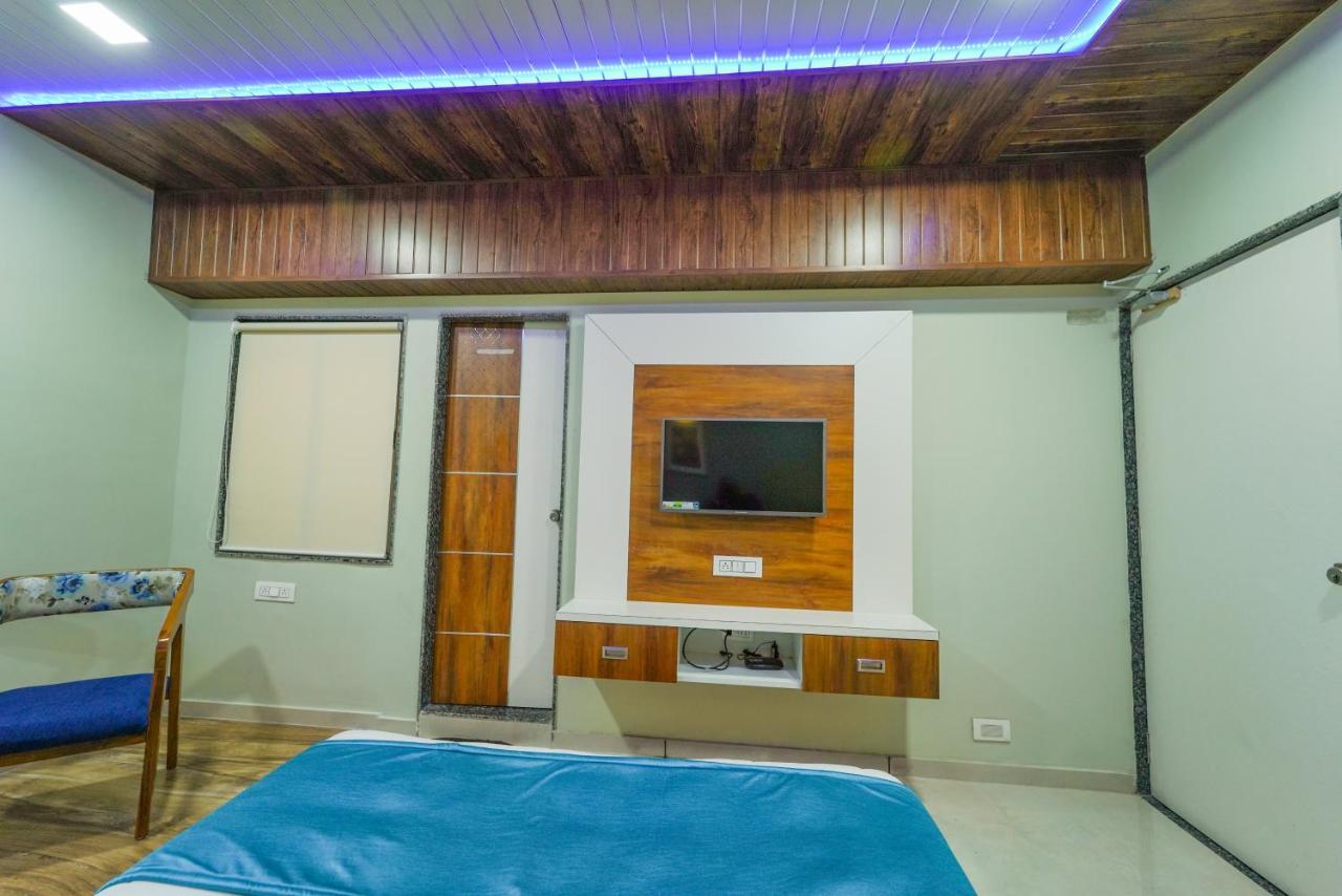 The Nest Residency Hotel อาเมดาบัด ภายนอก รูปภาพ